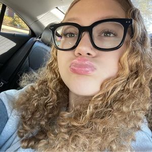 Meet your Posher, Nahaven